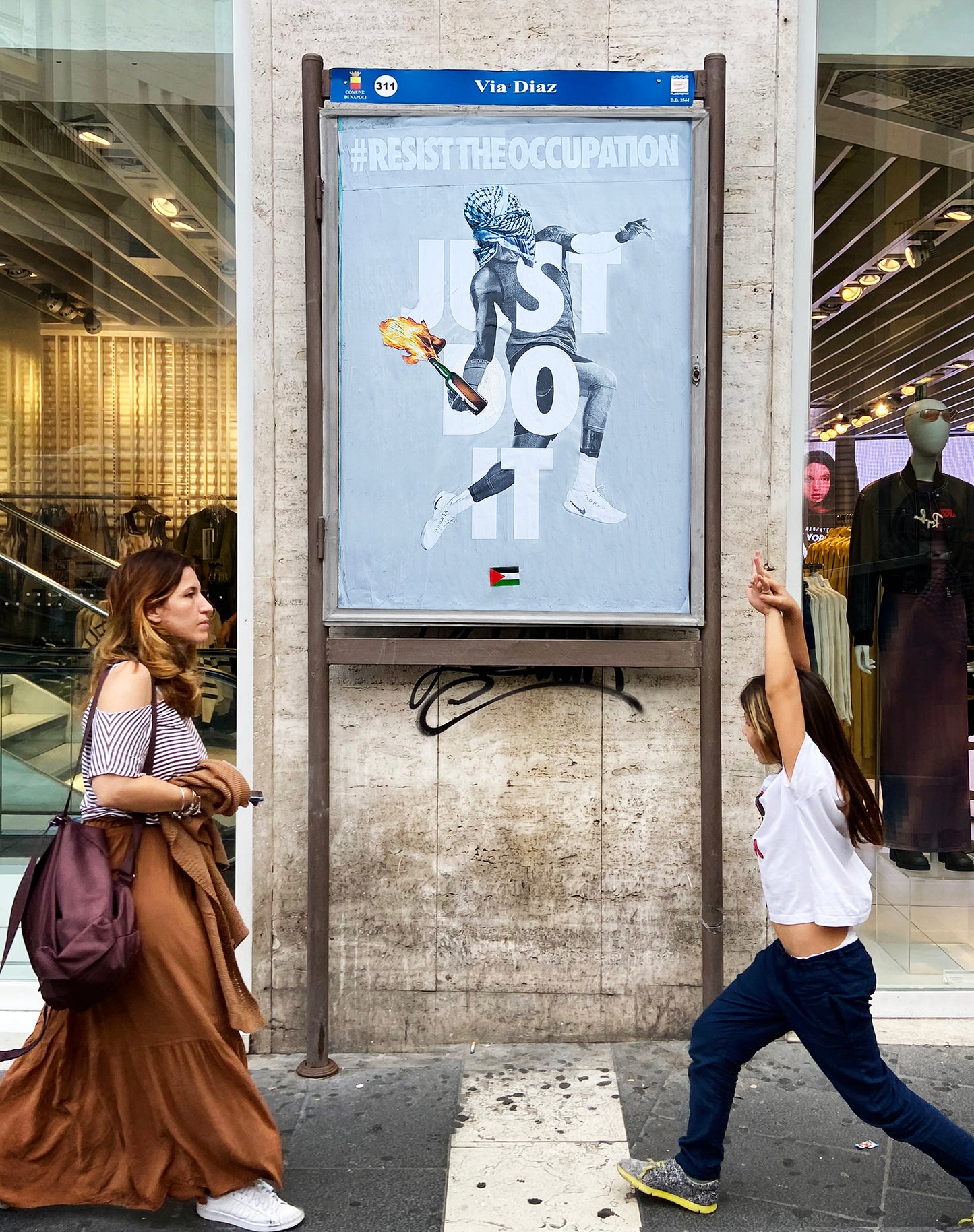 JUST DO IT - resist the occupation - Lim.Edition */30